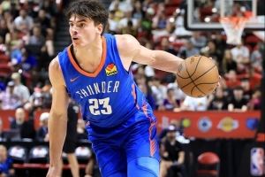 戴格诺特：巴恩海泽在场上每刻都会拼尽全力 基础技术还需要打磨