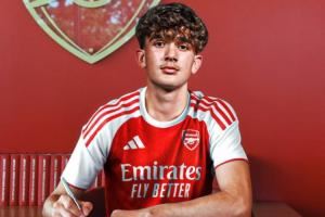 留住未来！罗马诺：多家豪门想高薪挖15岁道曼，但球员很高兴留队