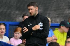 布莱顿主帅：今天球队执行力出了问题，梦剧场球迷声浪确实震撼