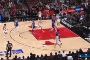  武器大师！武切维奇弧顶启动 过掉恩比德单臂隔扣霸气侧漏