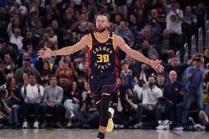  纳什：别队无法复制勇士的风格 只因没人愿像库里这样无球跑动