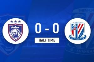  半场-申花0-0柔佛 鲍亚雄屡神扑申花0射正 柔佛进球被吹+两度中框