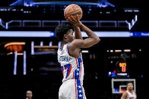  效率不高！埃奇库姆12中4拿到12分11板4助2断