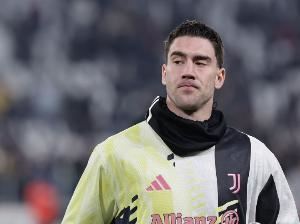  记者：尤文想以500万-600万欧年薪续约弗拉霍维奇，球员要签字费