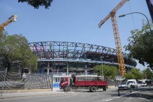  记者：巴萨可能对阵阿拉维斯重返诺坎普，初步计划容纳45000人