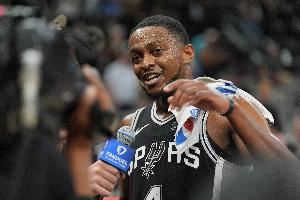  功亏一篑！福克斯失绝杀 全场22中10拿到24分10助&末节6中1